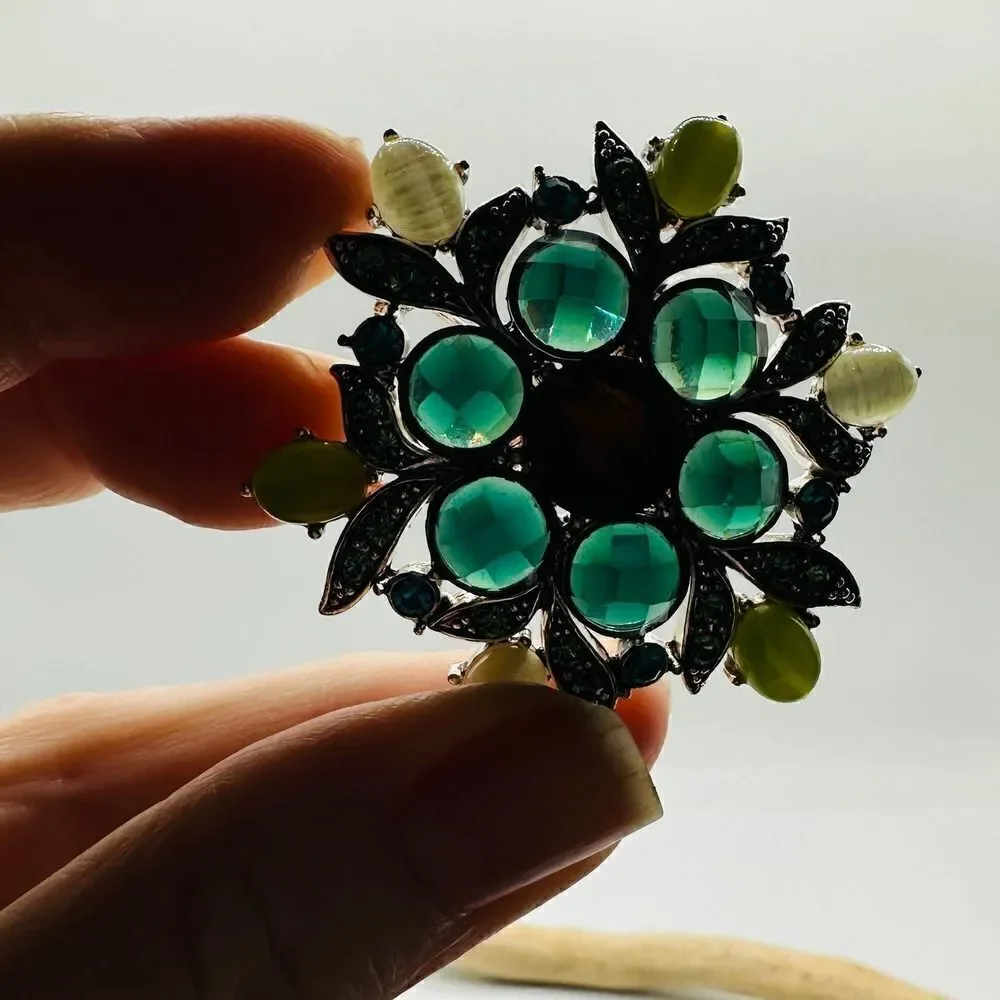 Vintage Flower Beaded Crystal Brooch